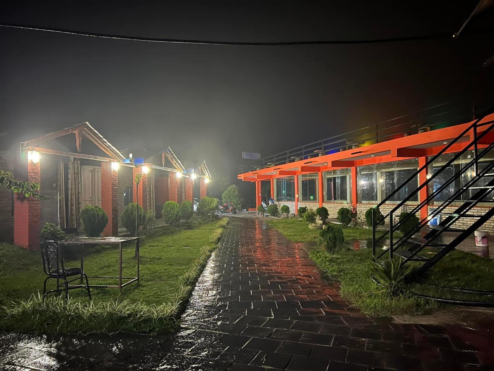 Sarangkot Toripani Homestay Pokhara Exteriör bild